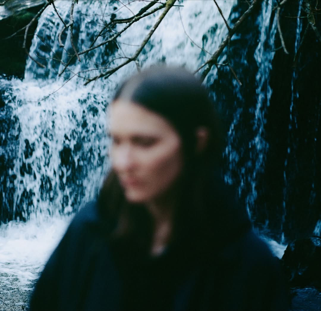 Art School Girlfriend - Lean In